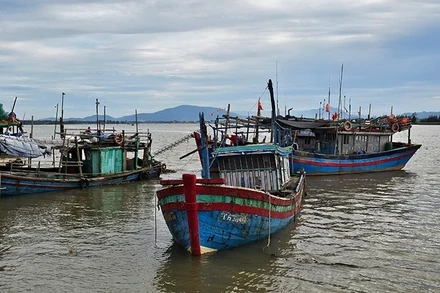 Tàu thuyền neo đậu ở Cảng cá Quảng Nham (Thanh Hóa). (Ảnh: nhandan.vn)