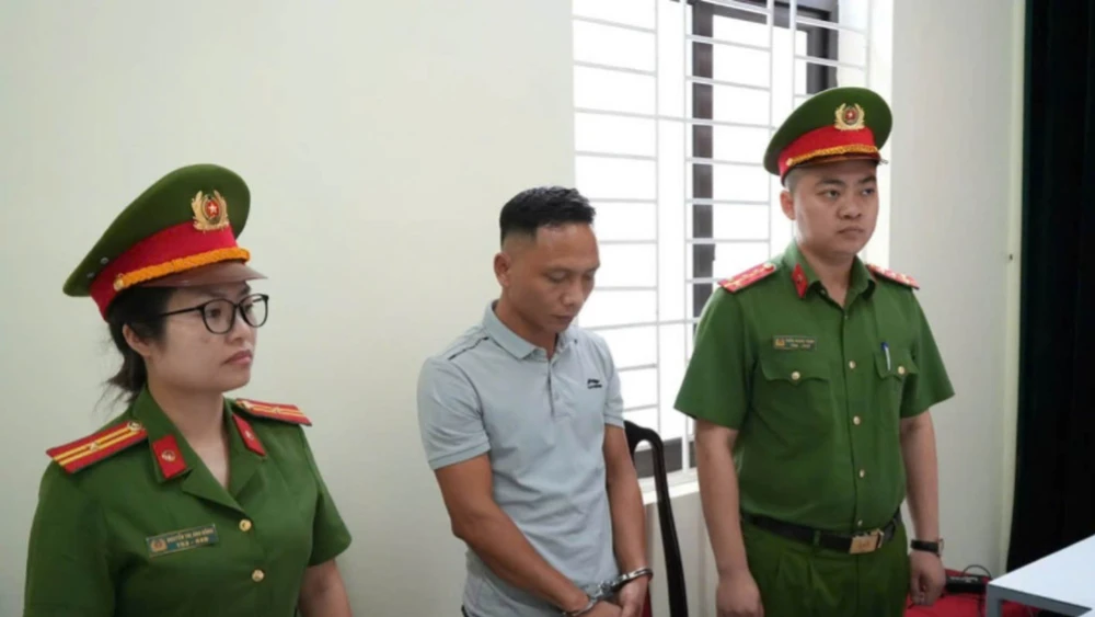 Đối tượng Nguyễn Văn Vững tại cơ quan công an.