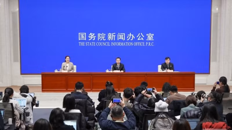 Quang cảnh buổi họp báo công bố tình hình kinh tế Trung Quốc năm 2025. (Ảnh: Văn phòng Báo chí Quốc vụ viện Trung Quốc)