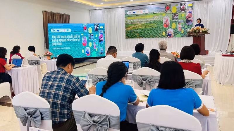 Toàn cảnh hội thảo.