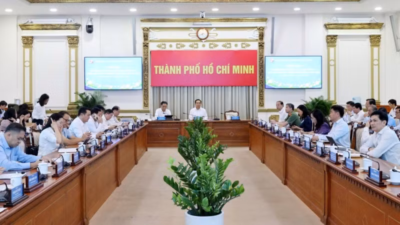 Quang cảnh cuộc họp.