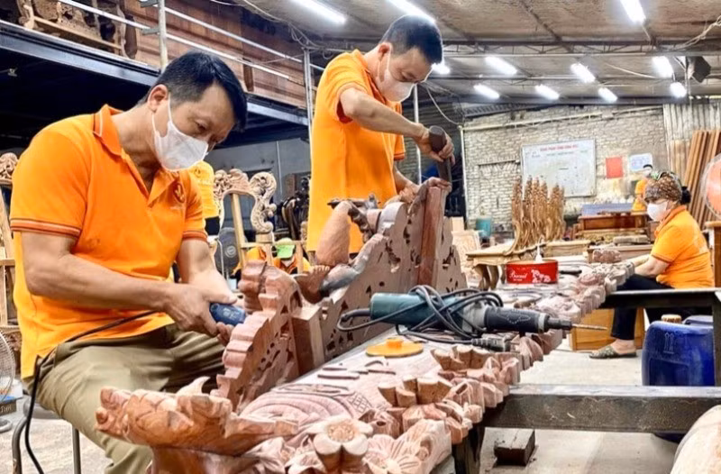 Đồ gỗ mỹ nghệ vẫn là sản phẩm chủ yếu tại các làng nghề gỗ truyền thống.