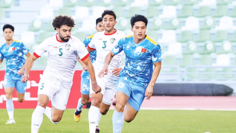 Đội tuyển U23 Việt Nam (áo xanh) thi đấu giao hữu với U23 Syria trước thềm AFC U23 Asian Cup 2026.