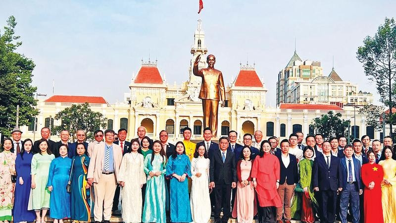 Đại biểu kiều bào dự họp mặt đại biểu người Việt Nam ở nước ngoài mừng Xuân Bính Ngọ 2026 tại Thành phố Hồ Chí Minh.