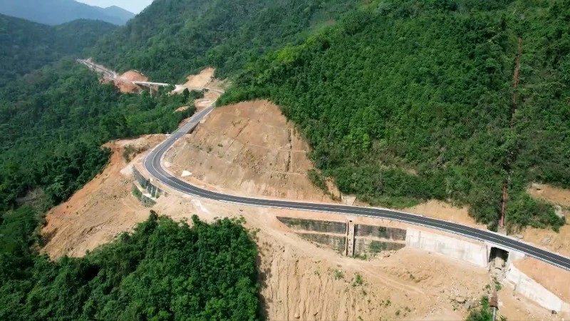 Dự án đường thành phố Bắc Kạn đi hồ Ba Bể, kết nối sang Na Hang (Tuyên Quang) cơ bản hoàn thành đoạn tới hồ Ba Bể. 