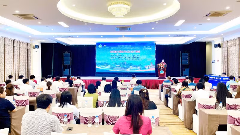 Quang cảnh hội nghị.