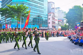 Lực lượng Công an nhân dân tham gia Lễ diễu binh, diễu hành cấp quốc gia kỷ niệm 80 năm Cách mạng Tháng Tám và Quốc khánh 2/9. (Ảnh: BẢO LONG)