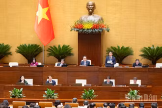 Trong ngày làm việc cuối cùng của Kỳ họp thứ 9, Quốc hội sẽ tiến hành biểu quyết thông qua nhiều luật, nghị quyết quan trọng và bế mạc kỳ họp. (Ảnh: DUY LINH)