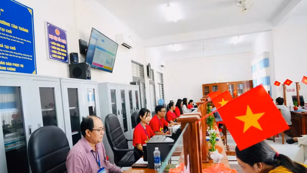 Công tác gỡ điểm nghẽn về chuyển đổi số được các ban ngành, địa phương tại tỉnh Cà Mau thực hiện quyết liệt. (Ảnh: HỮU TÙNG) 