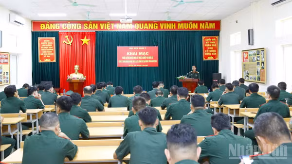 Quang cảnh lớp huấn luyện. (Ảnh: TUẤN DŨNG)