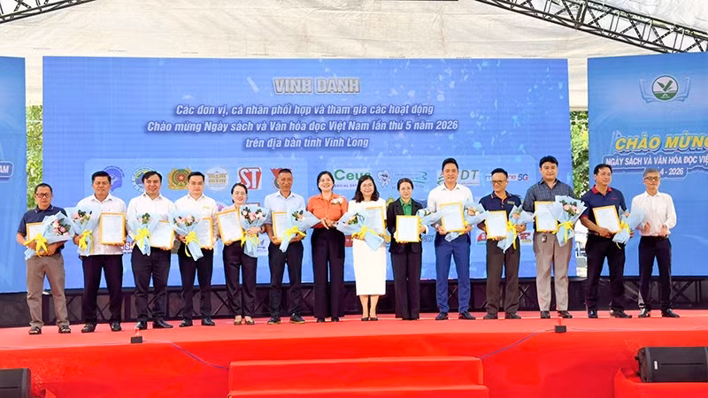 anh-4-tri-an.jpg