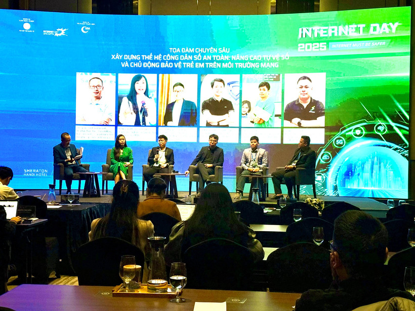 Tọa đàm chuyên sâu “Xây dựng thế hệ công dân số an toàn: Nâng cao tự vệ số và chủ động bảo vệ trẻ em trên môi trường mạng” trong khuôn khổ Vietnam Internet Day 2025.