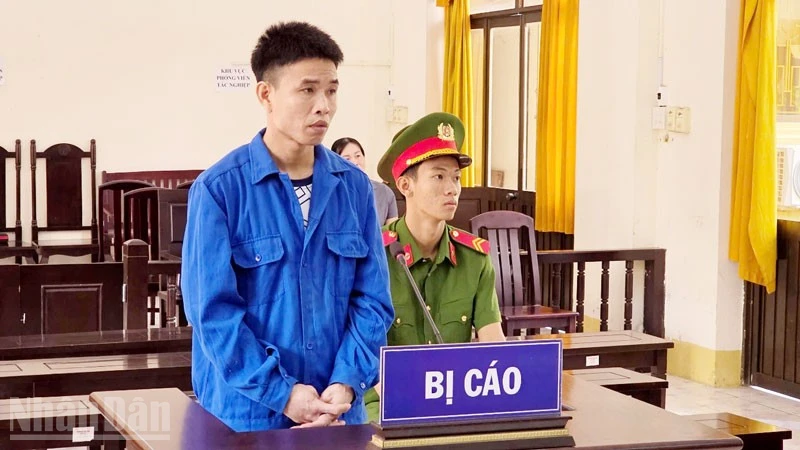 Bị cáo Cao Xuân Hoàng tại phiên toà. (Ảnh: VĂN VŨ)