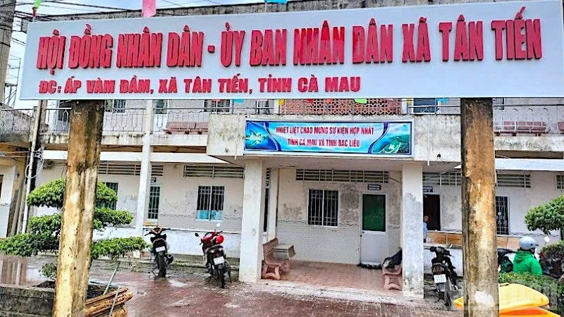 Trung tâm chính trị xã Tân Tiến (tỉnh Cà Mau), một trong những đơn vị cấp xã vừa được công nhận "An toàn khu".