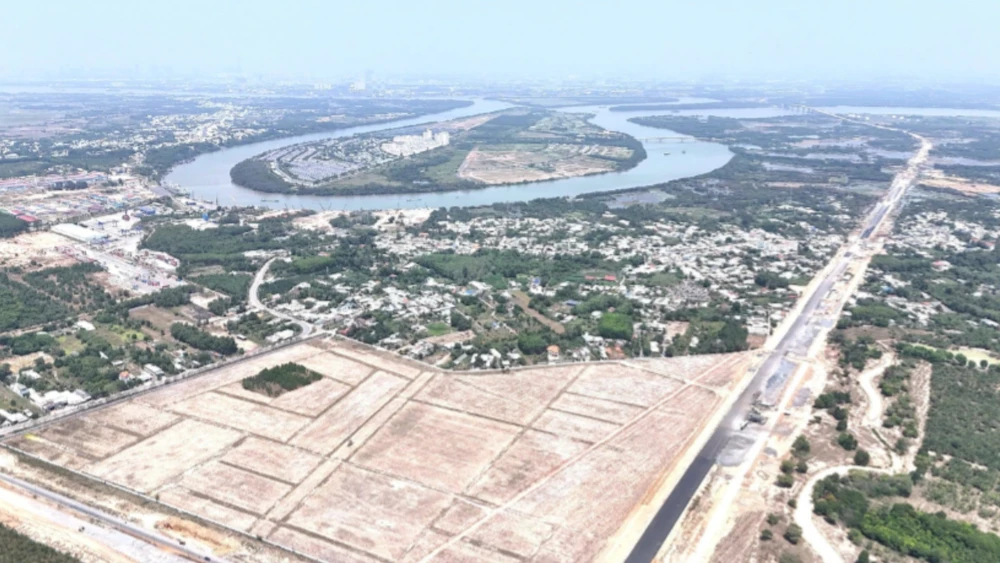 Dự án đường Vành đai 3 Thành phố Hồ Chí Minh tại Đồng Nai hoàn thành cuối năm 2025 sẽ tạo kết nối giao thông tốt hơn cho Đông Nam Bộ.