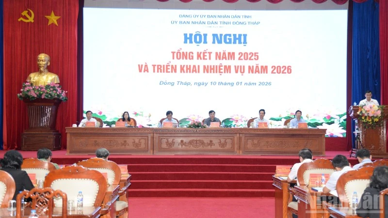 Các đại biểu tham dự hội nghị.