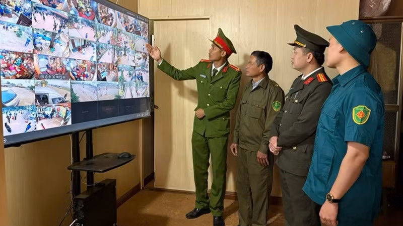 Trung tâm giám sát, điều hành bảo đảm an ninh trật tự khu vực Đền Nưa-Am Tiên.