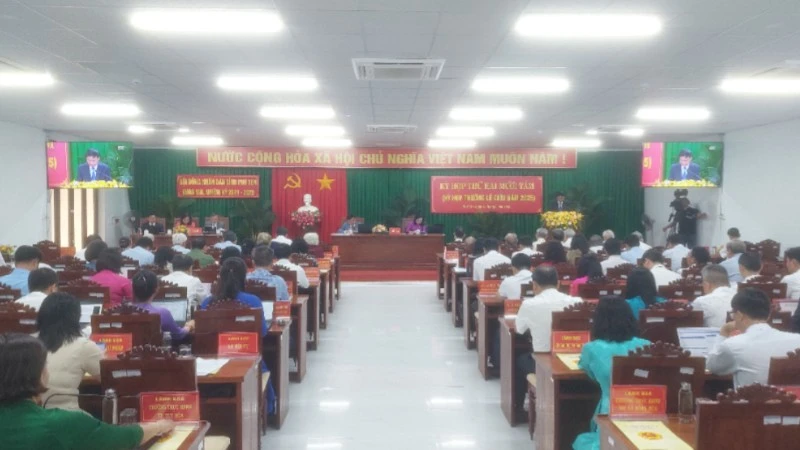 Quang cảnh kỳ họp Hội đồng nhân dân tỉnh Phú Yên.