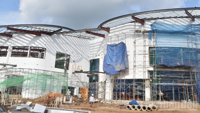 Dự án Trung tâm Văn hóa-Nghệ thuật và Hội chợ-Triển lãm tỉnh Đồng Tháp đang đẩy nhanh tiến độ và sớm giải ngân.