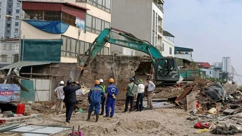 Giải phóng mặt đường Dự án đường Vành đai 2,5.