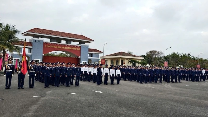 Nghi lễ Chào cờ đầu năm được tổ chức trang nghiêm tại Bộ Tư lệnh Vùng Cảnh sát biển 2.