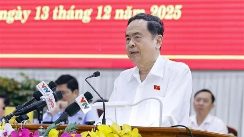 Chủ tịch Quốc hội phát biểu tại cuộc tiếp xúc cử tri. (Ảnh: DOÃN TẤN/TTXVN)