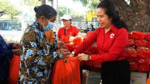 Tháng Nhân đạo năm 2025 tiếp tục lan tỏa các hoạt động nhân ái, thể hiện tinh thần nhân đạo sâu sắc. 