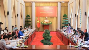 Toàn cảnh phiên họp.