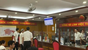 Bộ phận "một cửa" phường Thanh Xuân đã triển khai vận hành thử mô hình chính quyền địa phương 2 cấp.