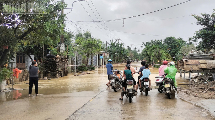 Xã Vu Gia đã có một số điểm ngập, hiện chính quyền đang theo dõi tình hình.