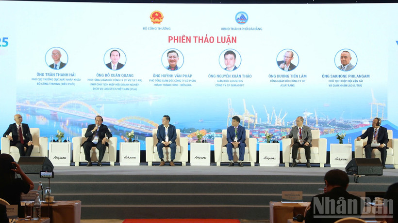 Đại biểu thảo luận tại Hội thảo chuyên đề.