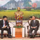 Thứ trưởng Ngoại giao Nguyễn Mạnh Cường tiếp kiến Thường trực Ban Bí thư Đảng Nhân dân Cách mạng Lào Vilay Lakhamphong. (Ảnh: TRỊNH DŨNG)