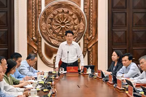 Chủ tịch nước Lương Cường chủ trì giao ban thường kỳ với Văn phòng Chủ tịch nước. (Ảnh: Thủy Nguyên)