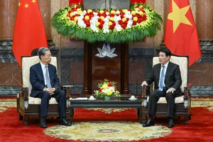 Chủ tịch nước Lương Cường tiếp Ủy viên trưởng Nhân đại toàn quốc Trung Quốc Triệu Lạc Tế. (Ảnh: Thủy Nguyên)