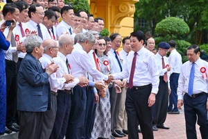 Chủ tịch nước gặp mặt, tuyên dương người làm báo tiêu biểu toàn quốc.