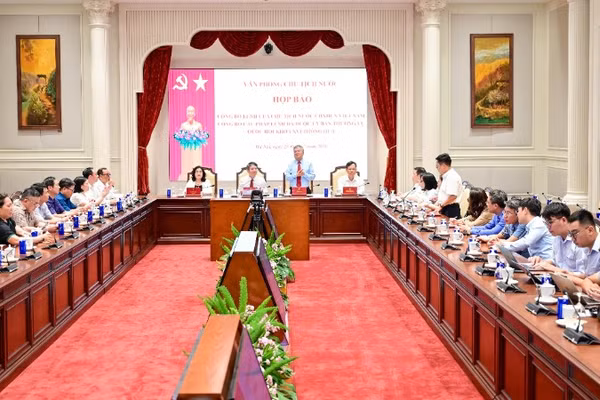 Họp báo công bố Lệnh của Chủ tịch nước công bố ba pháp lệnh.