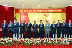 Thường trực Ban Bí thư Trần Cẩm Tú cùng các đại biểu và Đảng viên Đảng bộ cơ quan Ban Tổ chức Trung ương.
