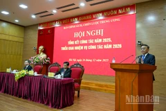 Thường trực Ban Bí thư Trần Cẩm Tú phát biểu chỉ đạo hội nghị. (Ảnh: DUY LINH) 