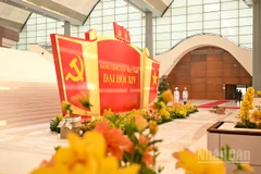 Tại Trung tâm Hội nghị quốc gia - nơi dự kiến diễn ra Đại hội XIV của Đảng từ ngày 19 đến 25/1, công tác trang trí, khánh tiết đã dần hoàn tất. (Ảnh: DUY LINH) 