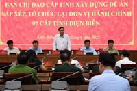 Đồng chí Trần Quốc Cường, Ủy viên Trung ương Đảng, Bí thư Tỉnh ủy Điện Biên phát biểu chỉ đạo tại cuộc họp.