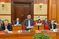 Thường trực Ban Bí thư Trần Cẩm Tú chủ trì cuộc họp.