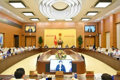  Phiên họp Ủy ban Thường vụ Quốc hội cho ý kiến về dự án Luật Đường sắt (sửa đổi). (Ảnh DUY LINH)