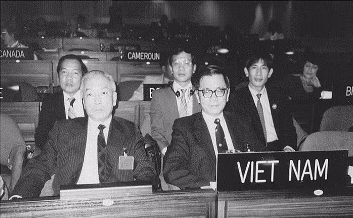 nguyen-dy-nien-unesco.jpg