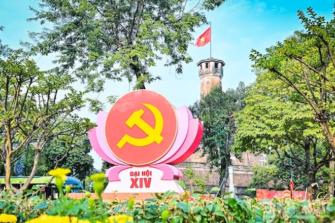 Thủ đô Hà Nội sẽ phát huy vai trò đầu tàu, tạo nền tảng và động lực cho sự phát triển của đất nước trong kỷ nguyên mới. (Ảnh: Bảo Long)