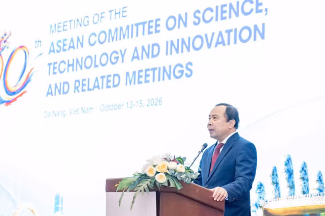 Bộ trưởng Khoa học và Công nghệ Vũ Hải Quân phát biểu tại Hội nghị COSTI-90 ngày 14/10. (Ảnh: BỘ KHOA HỌC VÀ CÔNG NGHỆ)