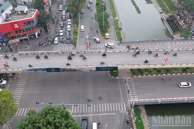 Hà Nội dự kiến chi hơn 21 nghìn tỷ đồng cải tạo, mở rộng Vành đai 2 đoạn Ngã Tư Sở-Cầu Giấy. (Ảnh: DUY MINH)