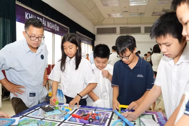 Cuộc thi dành cho học sinh có niềm đam mê khoa học kỹ thuật trong độ tuổi từ 6 đến 18 tuổi trên phạm vi toàn quốc.