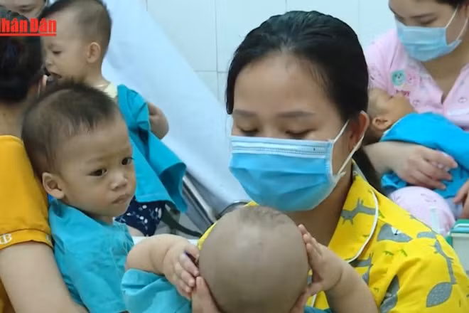 [Video] Bộ Y tế cảnh báo cúm mùa, tay chân miệng và RSV vào cao điểm mùa đông 