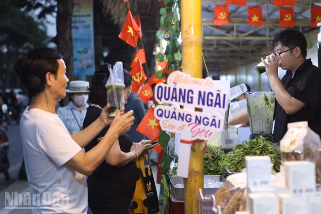 Lễ hội Đồ uống Hà Nội năm 2026 không chỉ là không gian thưởng thức và trải nghiệm đồ uống mà còn là hành trình kết nối giữa truyền thống với sáng tạo, văn hóa và du lịch, Hà Nội và các địa phương, Việt Nam và bạn bè quốc tế. 