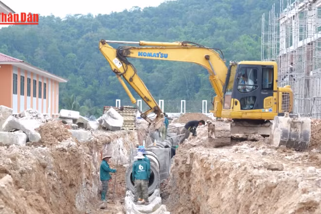 [Video] Đưa các trường liên cấp vùng biên về đích 